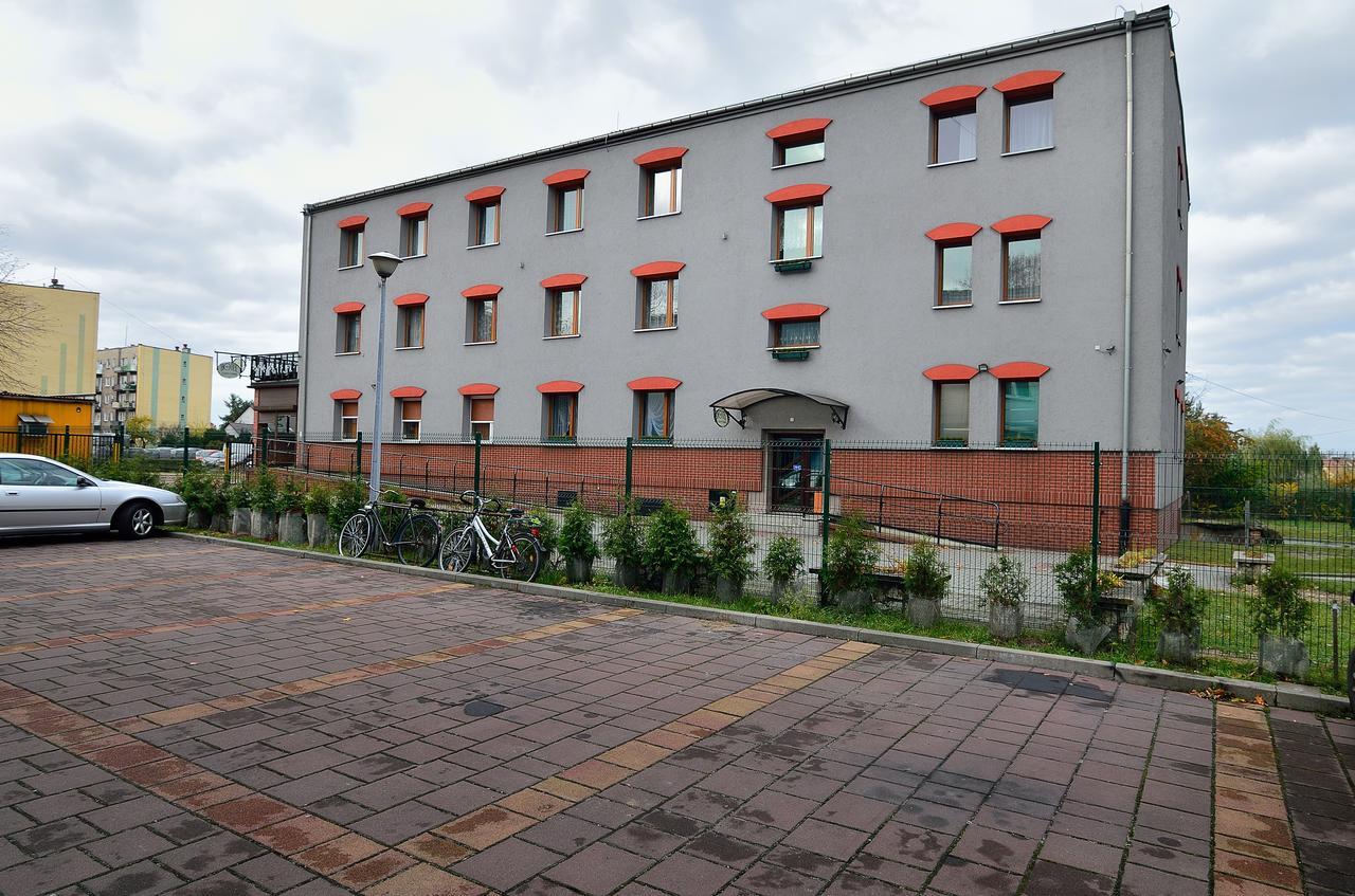 Hotel Gracja Kuznia Raciborska Exteriör bild